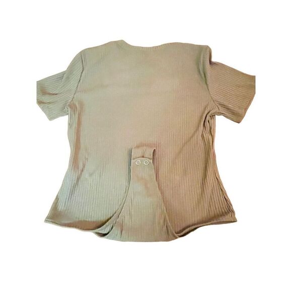 So Goods For Life Set Of Two Crewneck Shortsleeve Bodysuits Sage Green and Laven - Picture 5 of 12